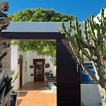 Casa Hibisco Mit Schoenem Garten By Interhome Appartement *