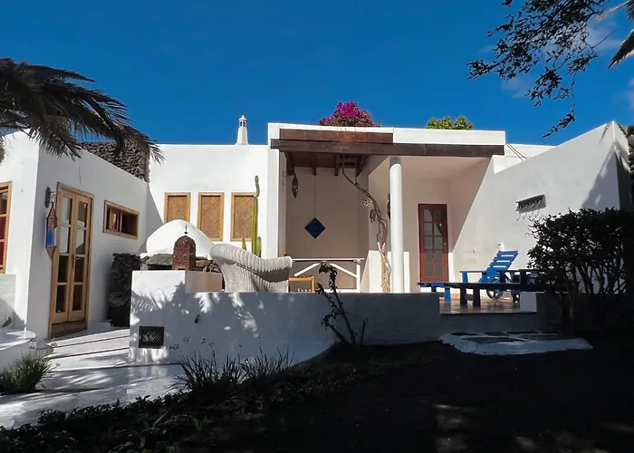 Casa Hibisco Mit Schoenem Garten By Interhome Apartment