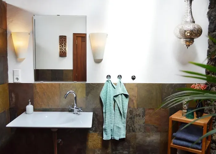 Casa Hibisco Mit Schoenem Garten By Interhome * Uga