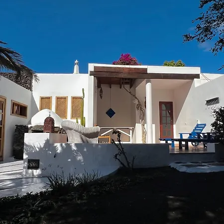 Casa Hibisco Mit Schoenem Garten By Interhome Apartment